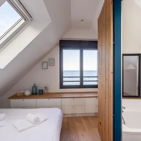 Demoiselles De La Digue Holiday home *